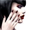 Bloody stiletto negle
