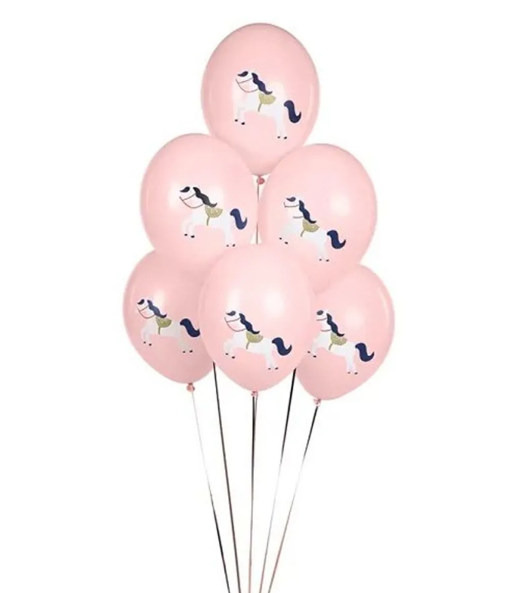 Little horse balloner